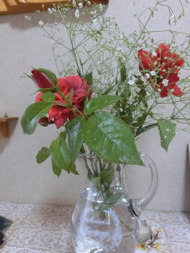 カスミソウと薔薇