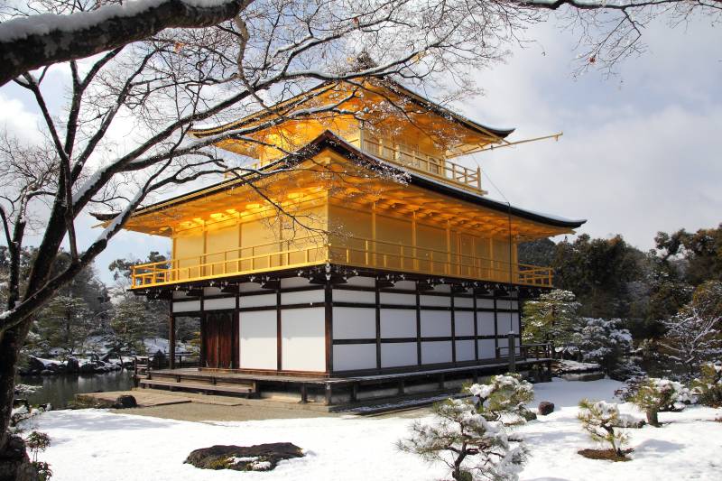 冠雪金閣_003・裏（北東）面.jpg