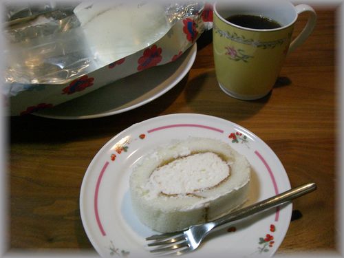 ペコちゃんロールケーキ２