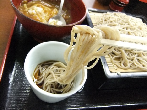 包丁切りそば みとう庵＠流通センターのカレー丼ともりそば２