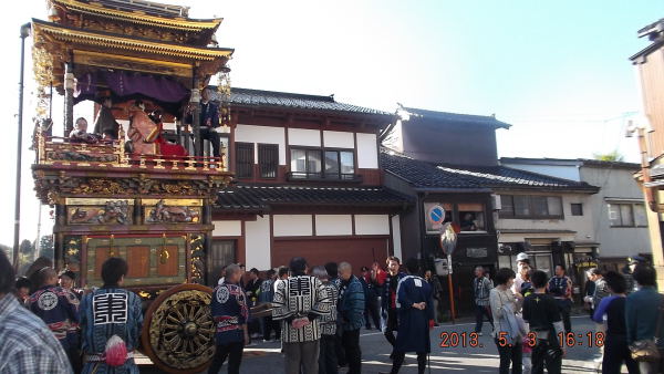 曳山祭り