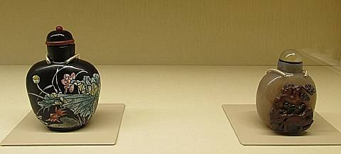 鼻煙壺　中国工芸の精華　沖正一郎コレクション カラー写真集1181点 図録 Amazon.co.jp: 鼻煙壺 中国工芸の精華 沖正一郎コレクション