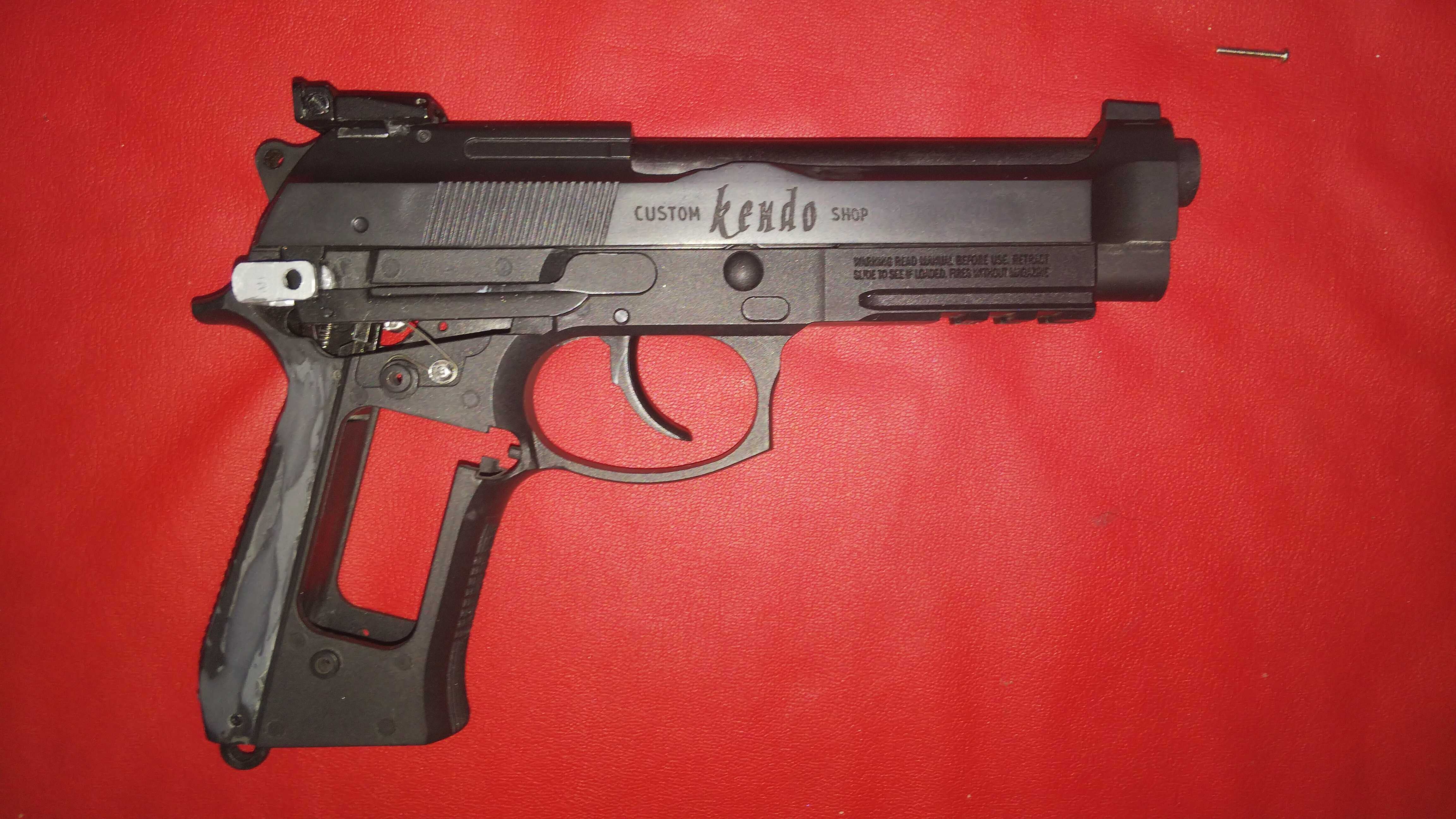 エルエス ベレッタ M92-F ビンテージ エアガン レビュー
