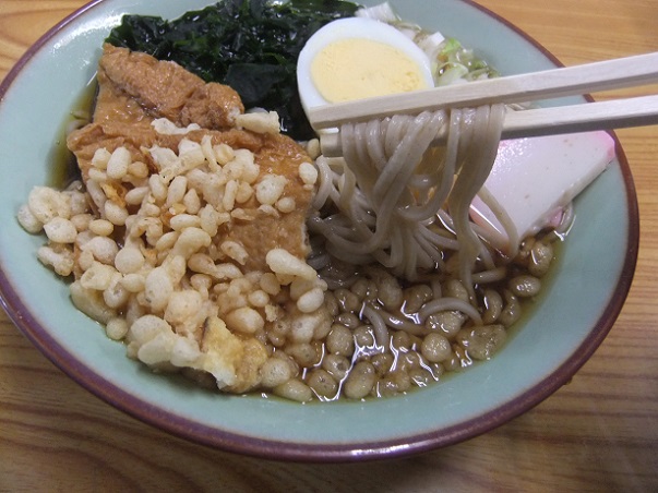 豊川稲荷境内美吉@赤坂見附の煮込みそば2