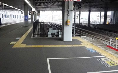 岡山駅のホームはユニーク ６番線と８番線が同じホームの両側にある ありがたきかな定年 楽天ブログ