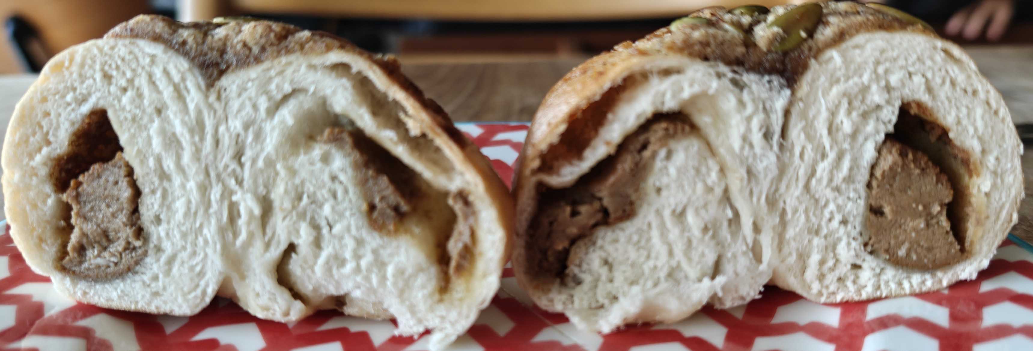 滋賀県　スコーン・ベーグルのお店　inari bakery　通販　コーヒーチーズケーキの断面