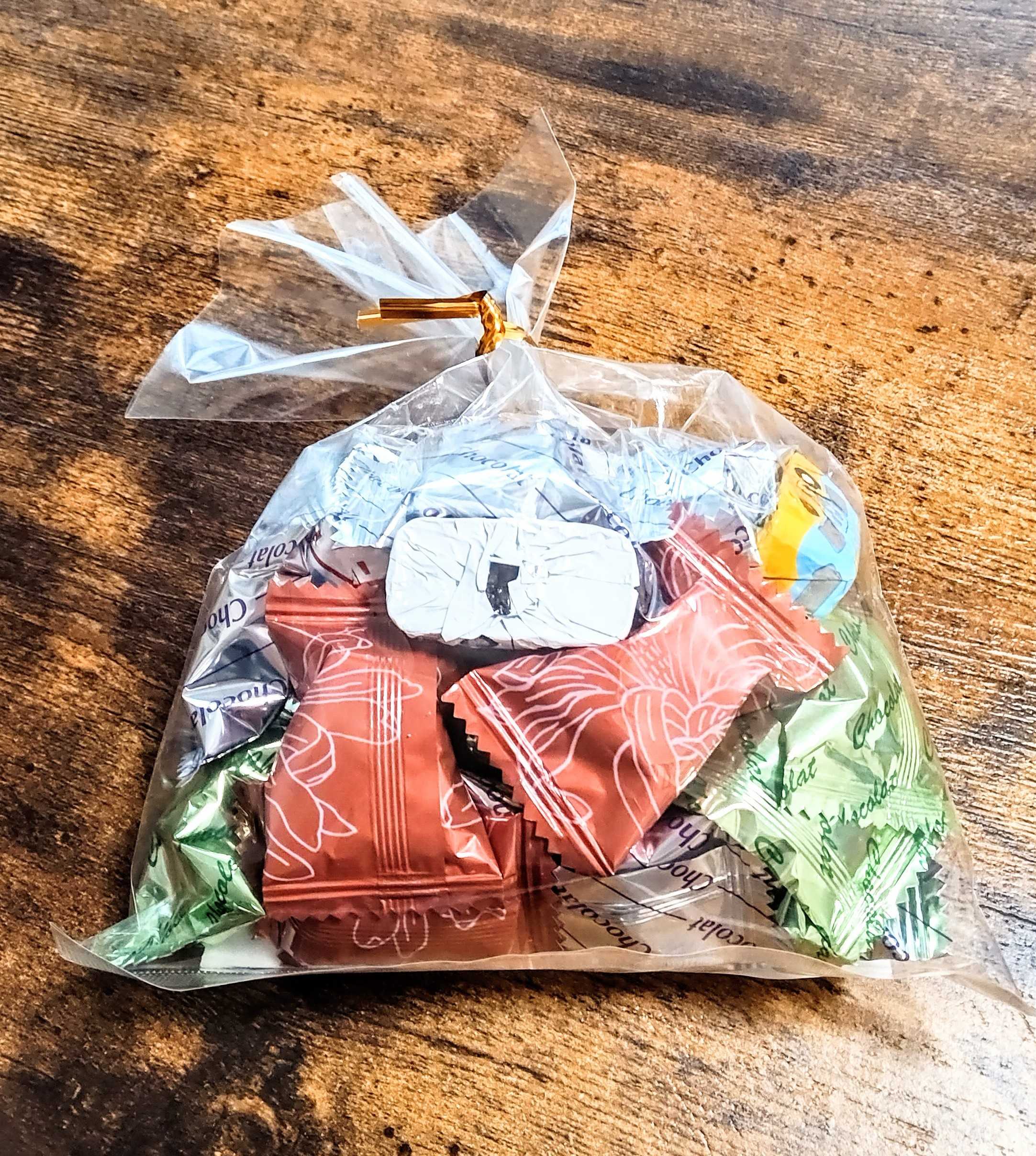 激安100円〜」工場直売所😁タカオカチョコレートに行ってきた① | お月