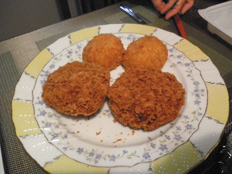 尾島商店カニクリームコロッケとメンチカツ