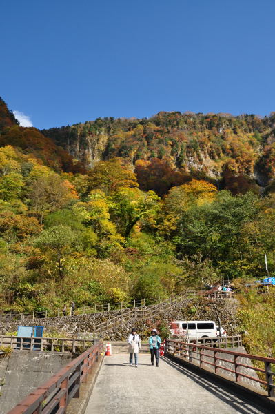 称名滝の紅葉