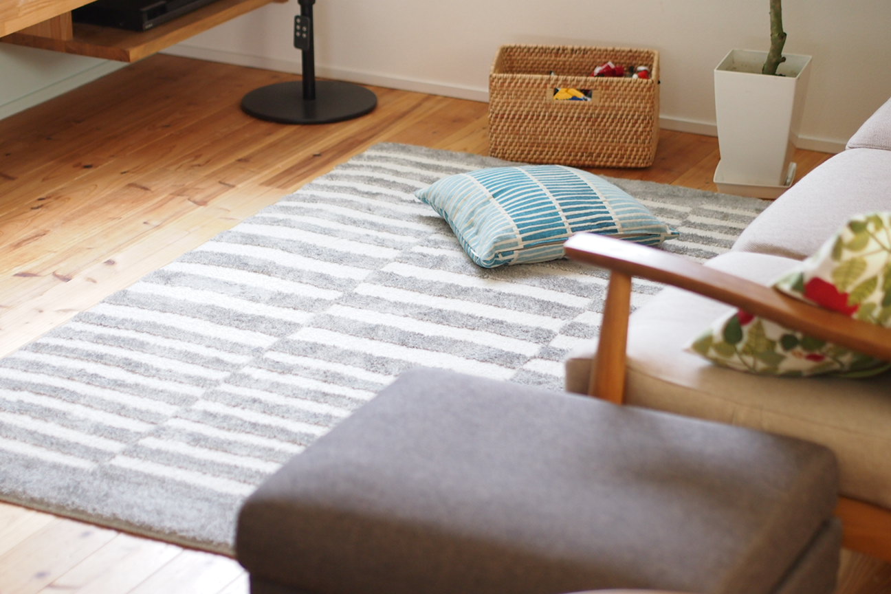リビングにしましまラグ。 | ielog - 楽天ブログ