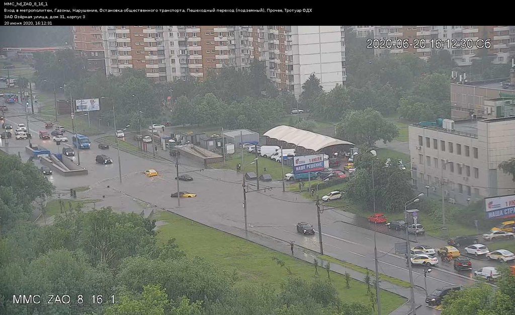 1か月の雨量の70 が短時間に モスクワのワルシャワ高速道路と地下道が浸水 原因は下水道に流れ込んだ落ち葉 と市当局 ままくんカフェ 楽天ブログ