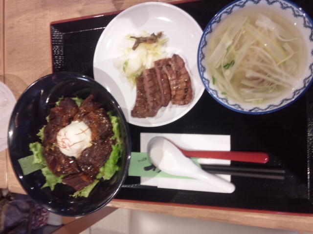 角煮丼定食