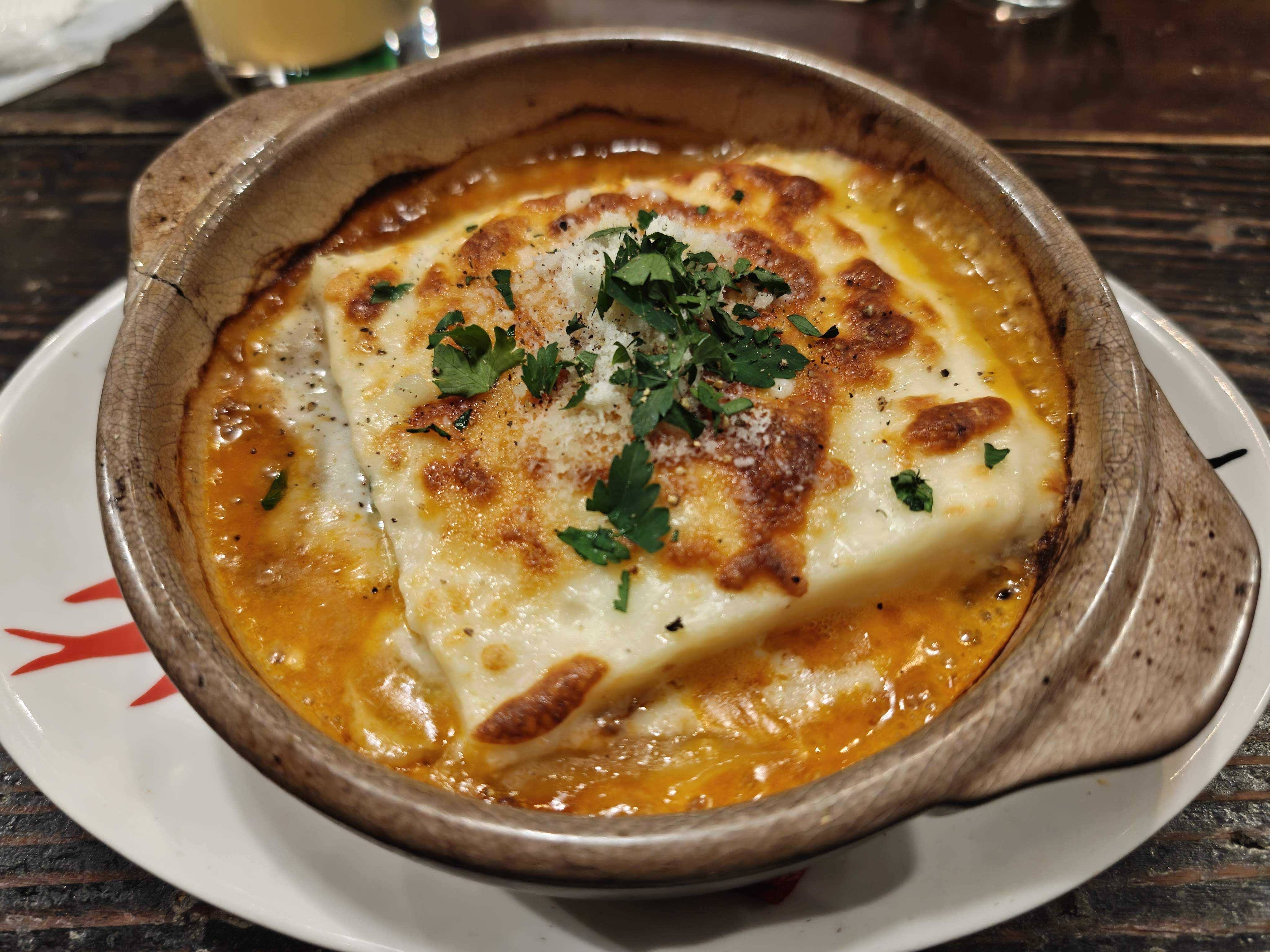 虎ノ門ヒルズ　ランパダ　ひとりランチ　ビジネスランチ　自家製ボロネーゼのクリームラザニア