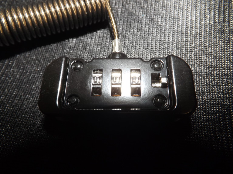 iPhone盗難防止用 LOCKケース9