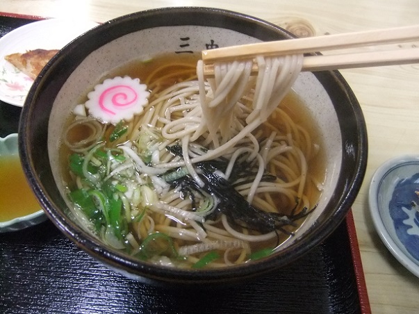 三忠食堂本店@弘前の津軽そば2