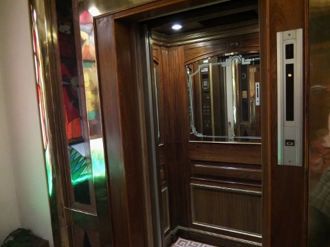 ホテル マジェスティック（Hotel Majestic Saigon） ホーチミン　ベトナム　フレンチコロニアル