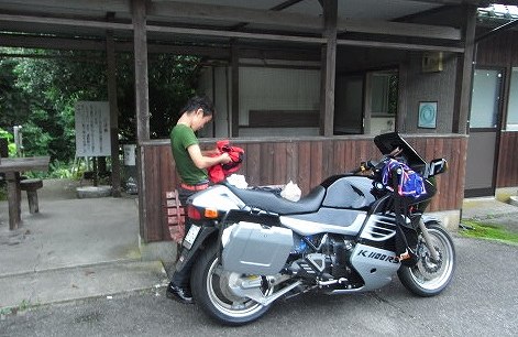 無事下山。泥だらけです。