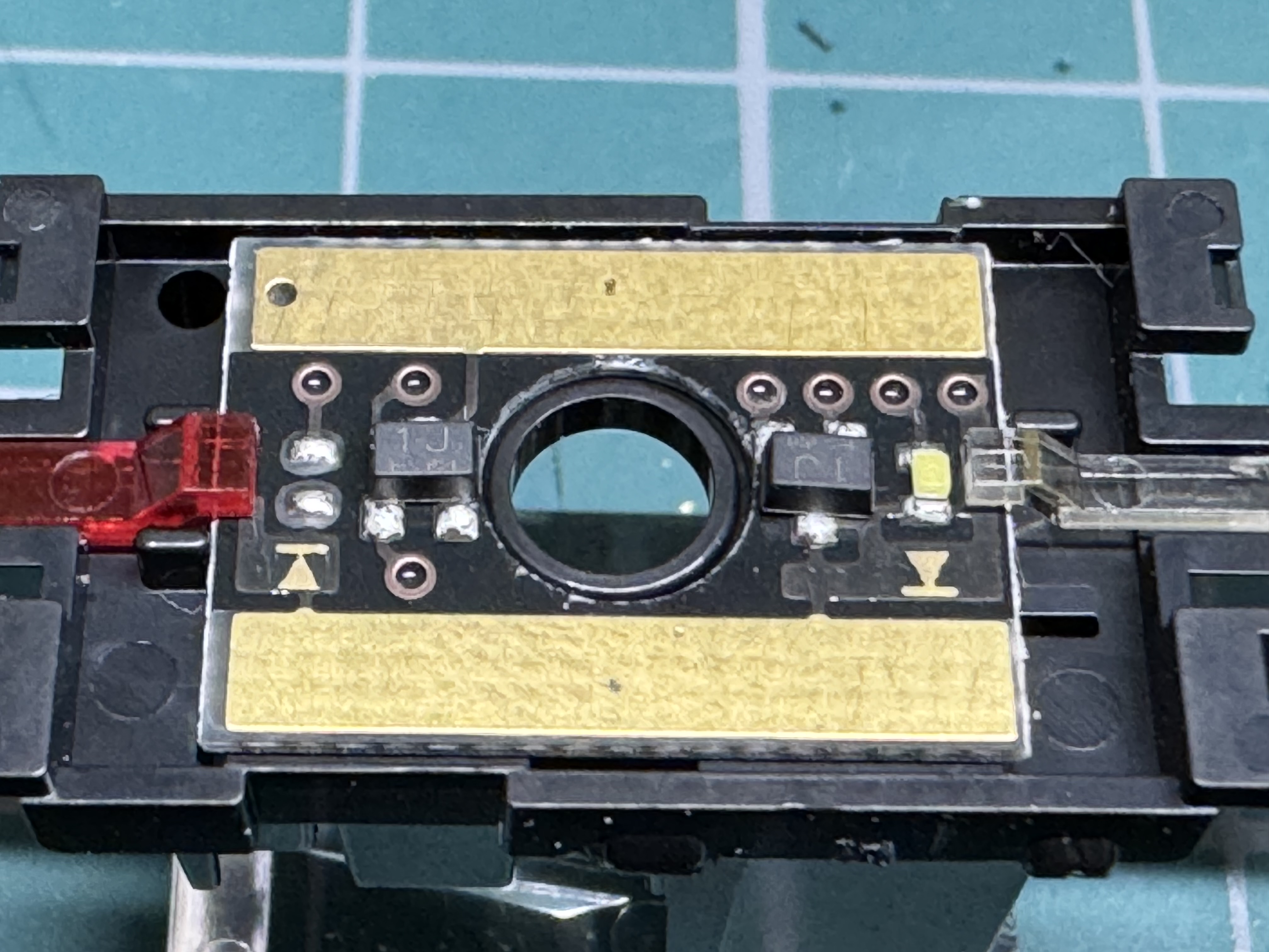 TOMIX 大樹セットのヨ8709を分解する | おきつね鉄道日誌 - 楽天ブログ