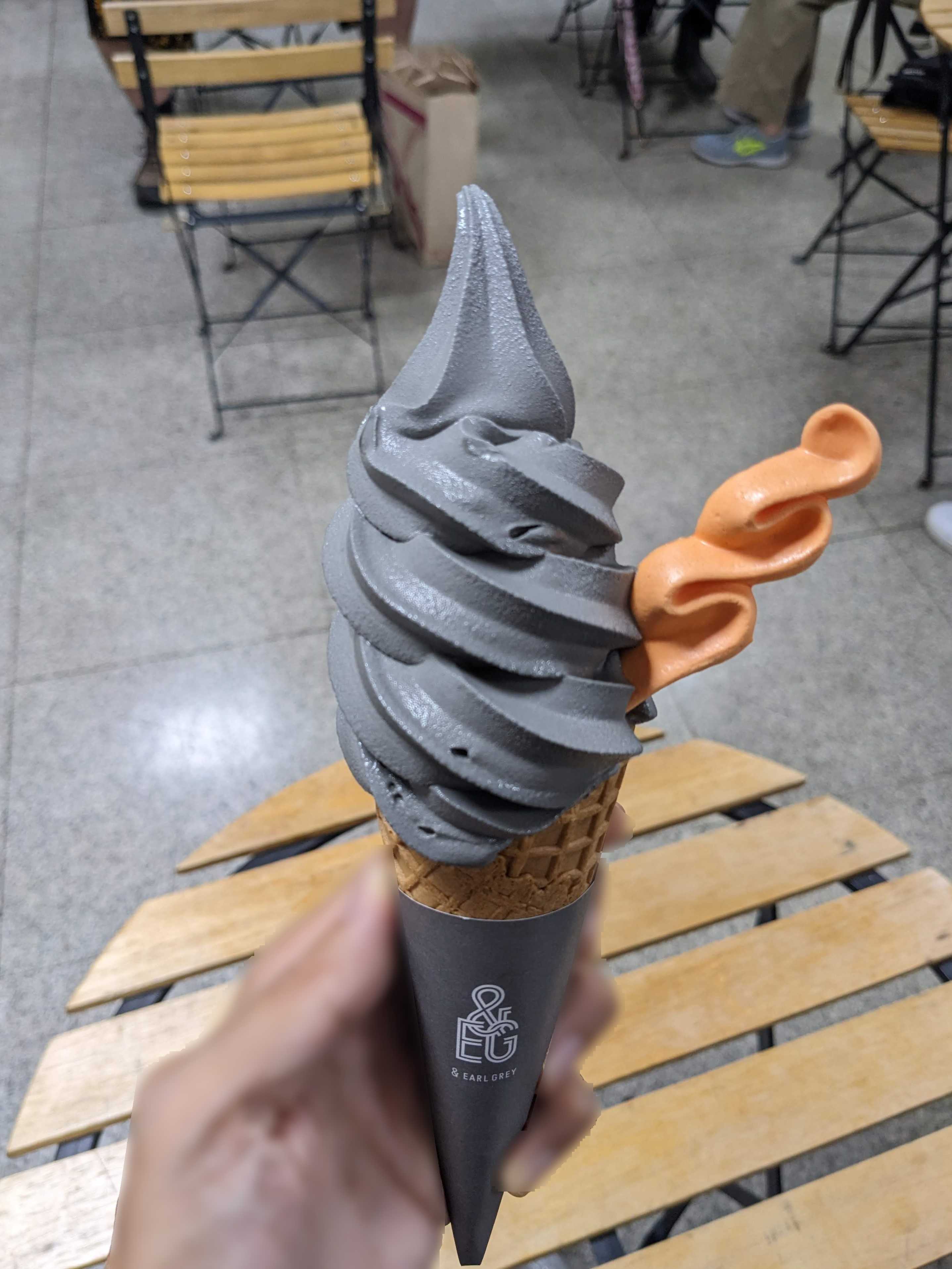 神戸市カフェ　アンドアールグレイ　珈琲アールグレイソフトクリーム