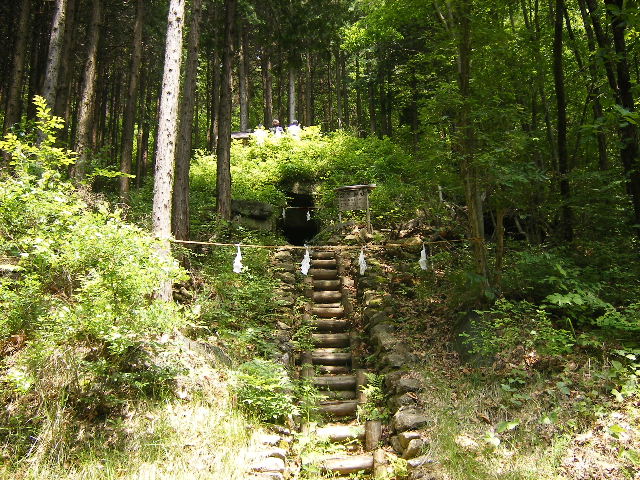 岩戸神社