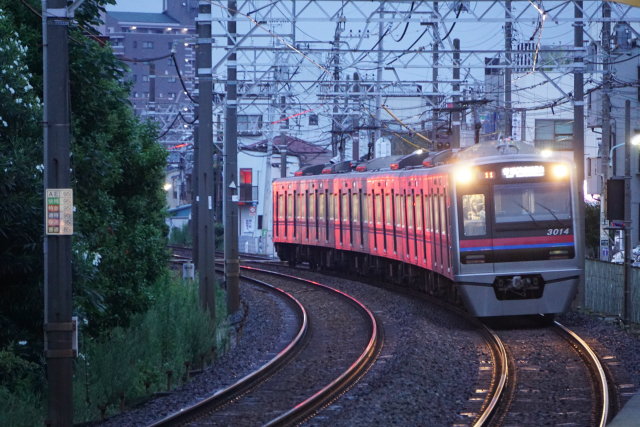 夕闇の夏 京成 お花茶屋駅4