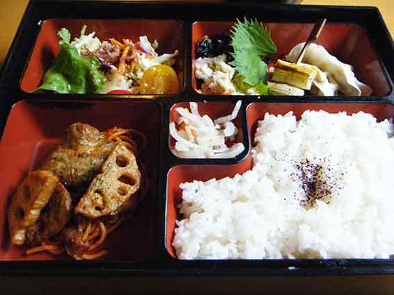 アメリカンステーションの「豚のから揚げ」-1♪