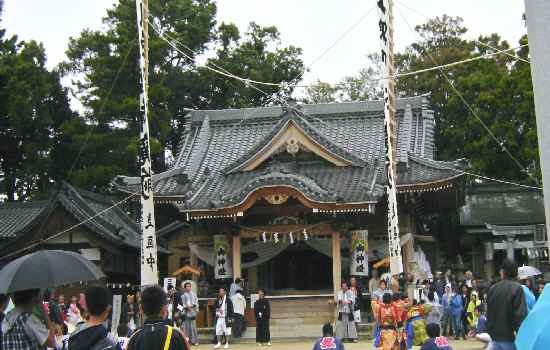 八剣神社