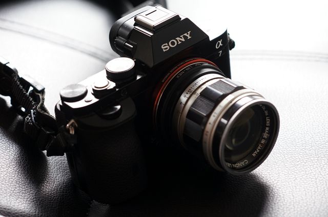 カメラ レンズ(単焦点) Lマウントキャノン50mmf1.4（モダンなスタイルが素敵） | グラット氏の 