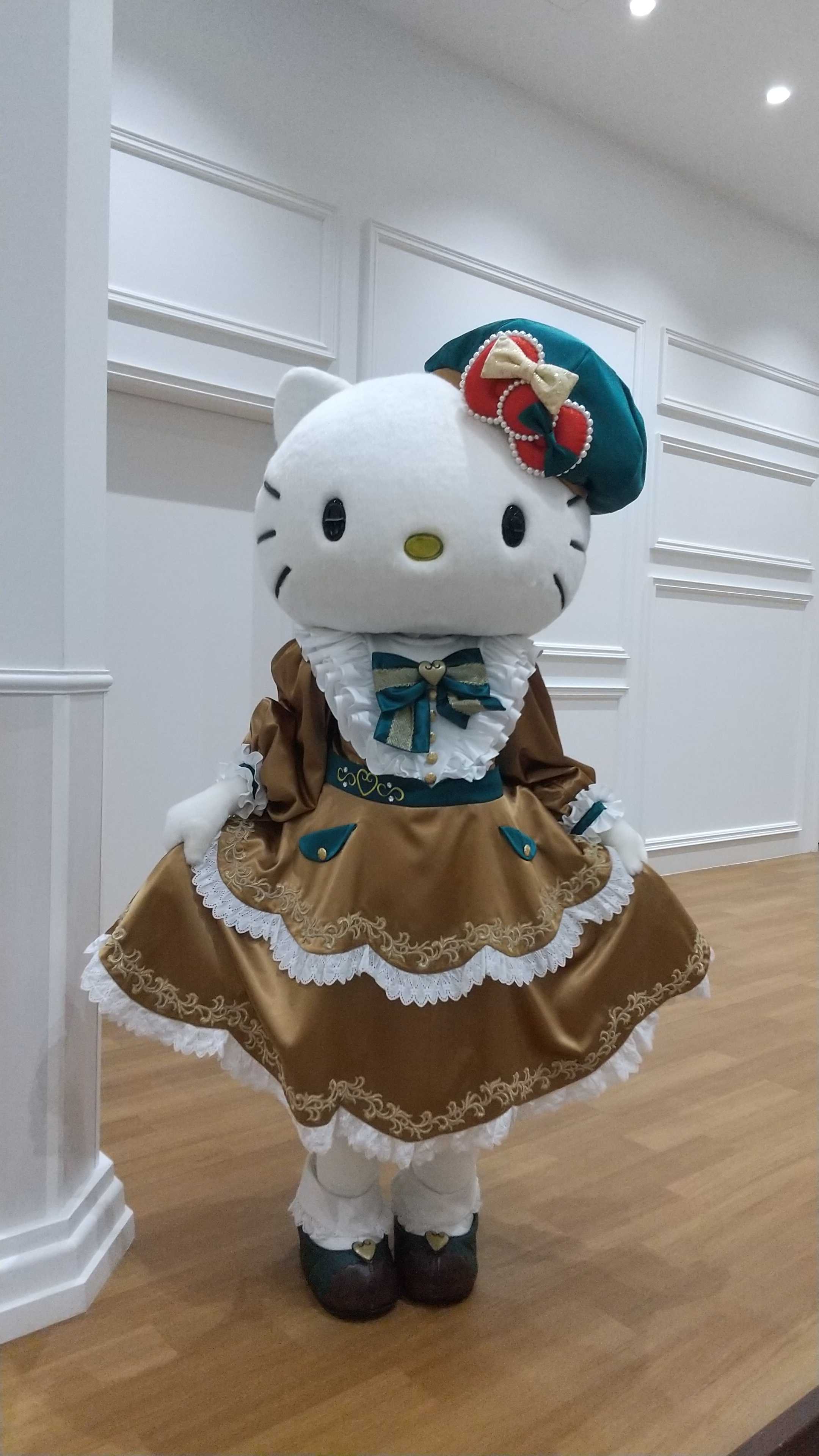 キティ　マスコット　館のレストラン ランチビュッフェとキティちゃん 館のレストラン サンリオ