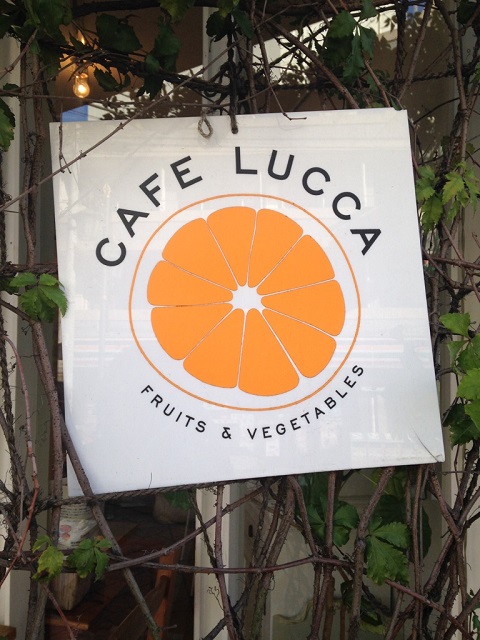 CAFE LUCCA_看板