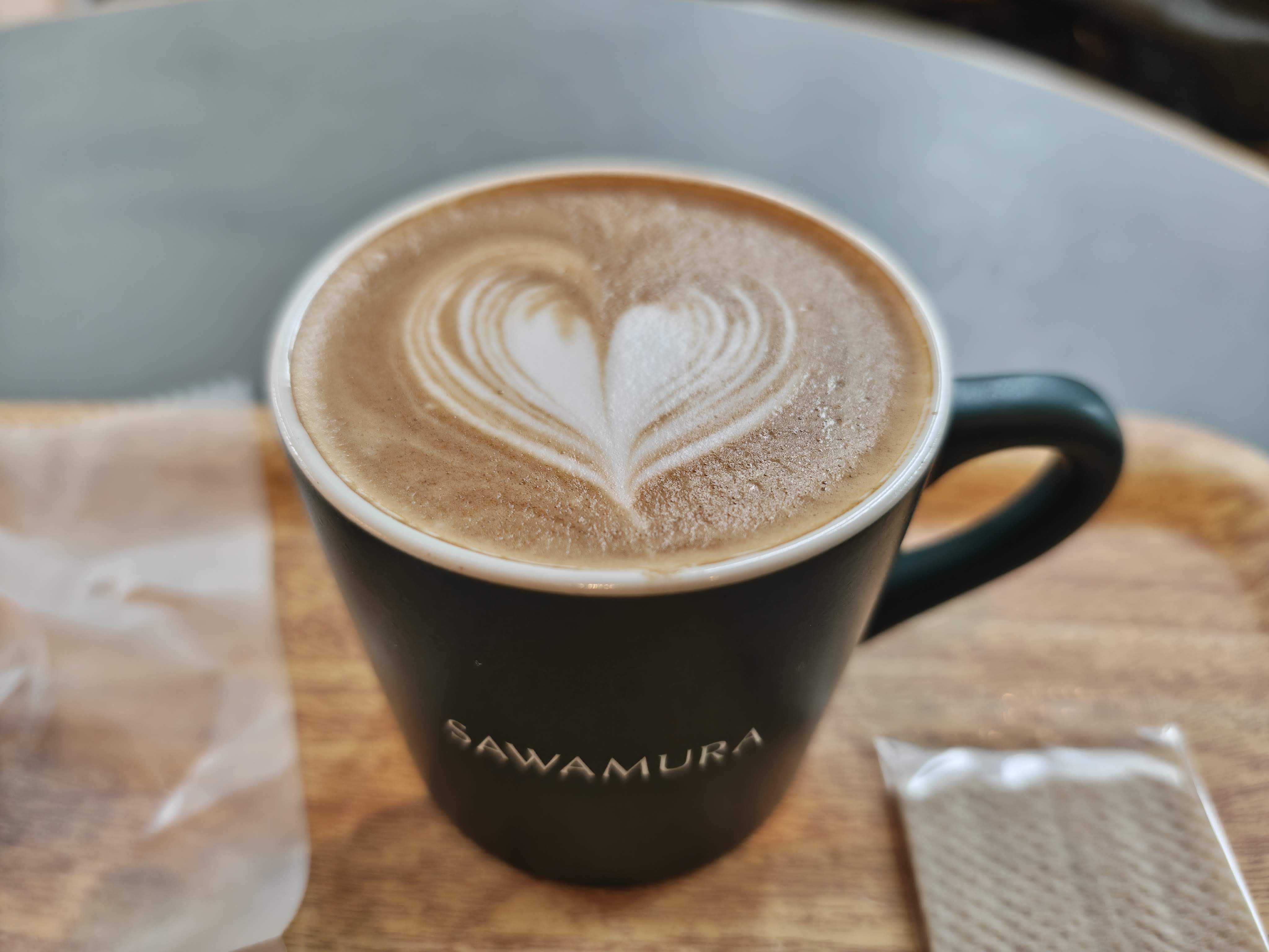 虎ノ門ヒルズ　パン屋　SAWAMURA　ランチ　カフェラテ