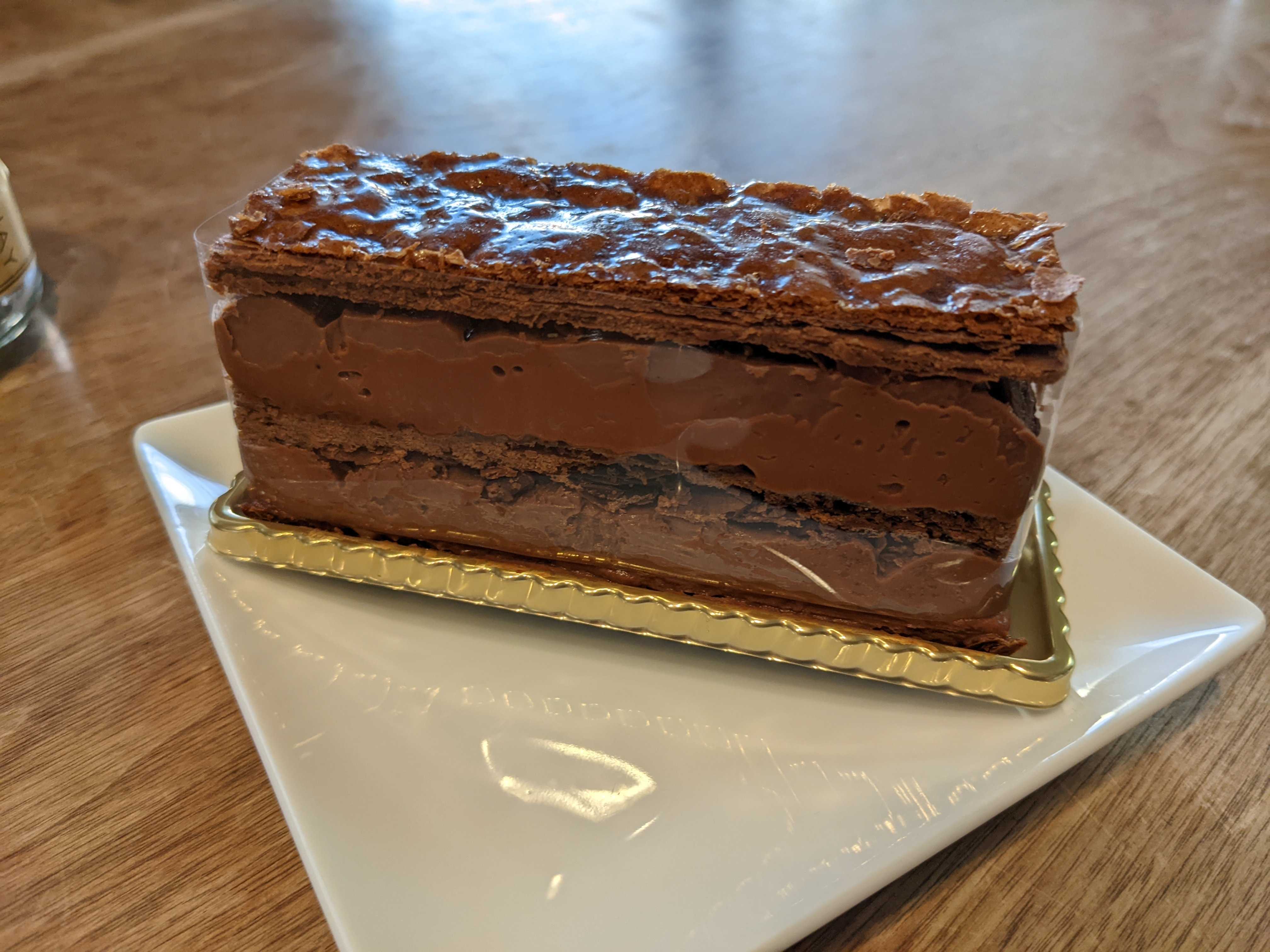 アヴランシュ・ゲネー　Mille-feuille aux chocolate Maicon