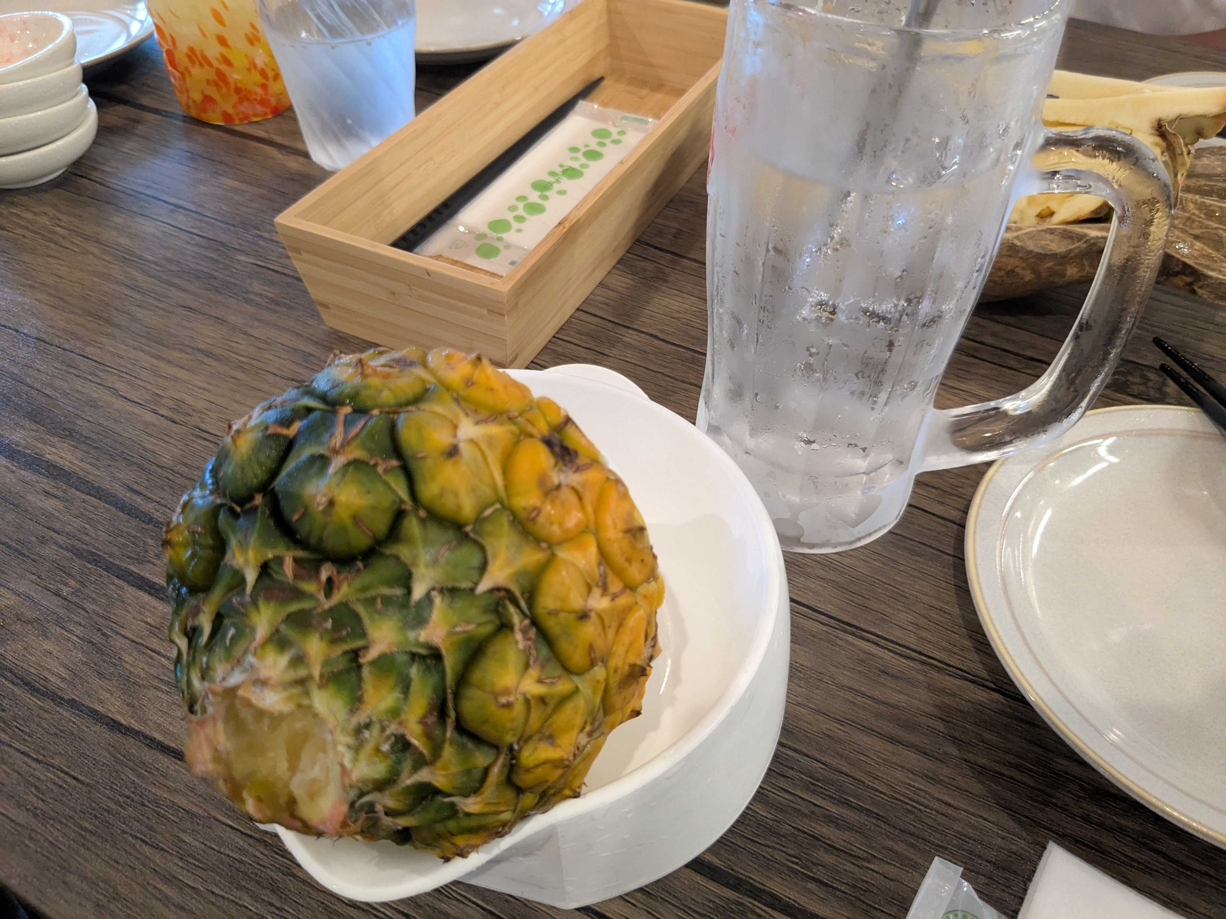 一隼(いちたか)　小学生連れ夕食　ドリンク ご当地果実酒　生絞りパイン