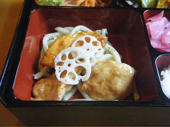 アメリカンステーションの「鶏の生姜焼き」-2♪