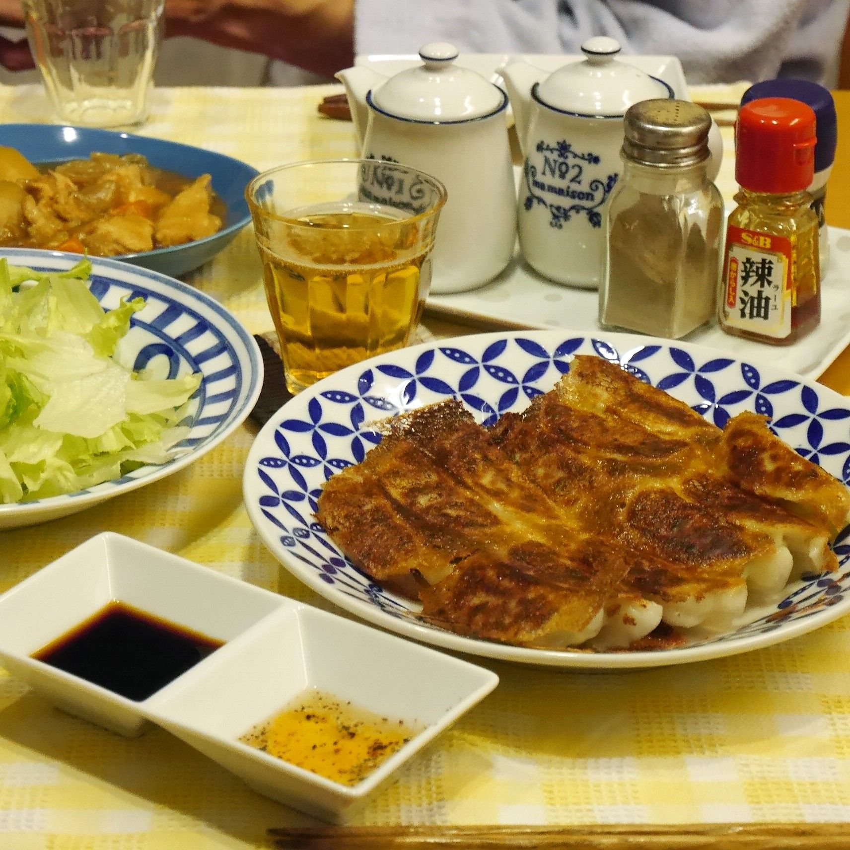 味の素ギョーザ_食卓