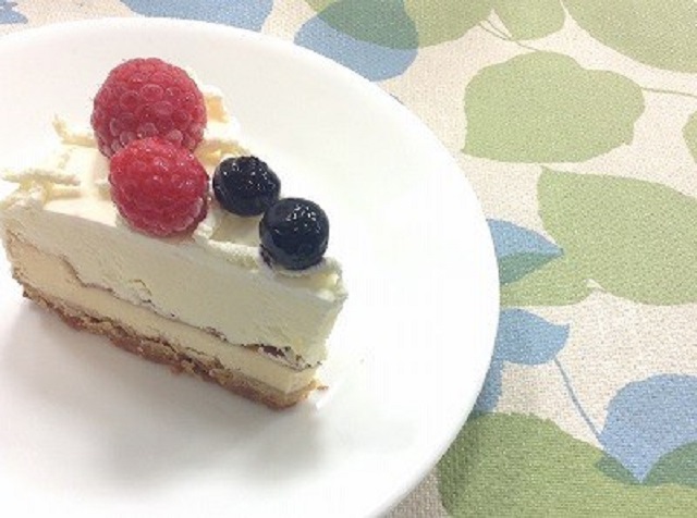 クリスマスケーキin12月例会.jpg