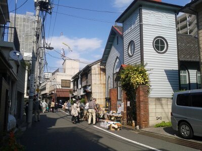 一箱古本市2013・１日目根津教会２