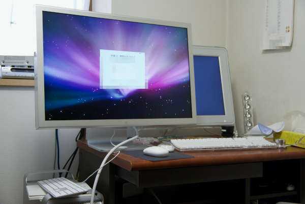 画像を追加しました：Apple 30インチCinema Displayを最新のMacに接続