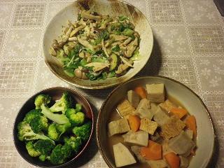 芋煮　ブロッコリー　きのこ炒め1014.JPG