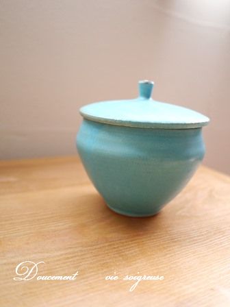 2016.3.10 フタ付ポット.JPG