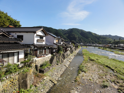 勝山神橋より