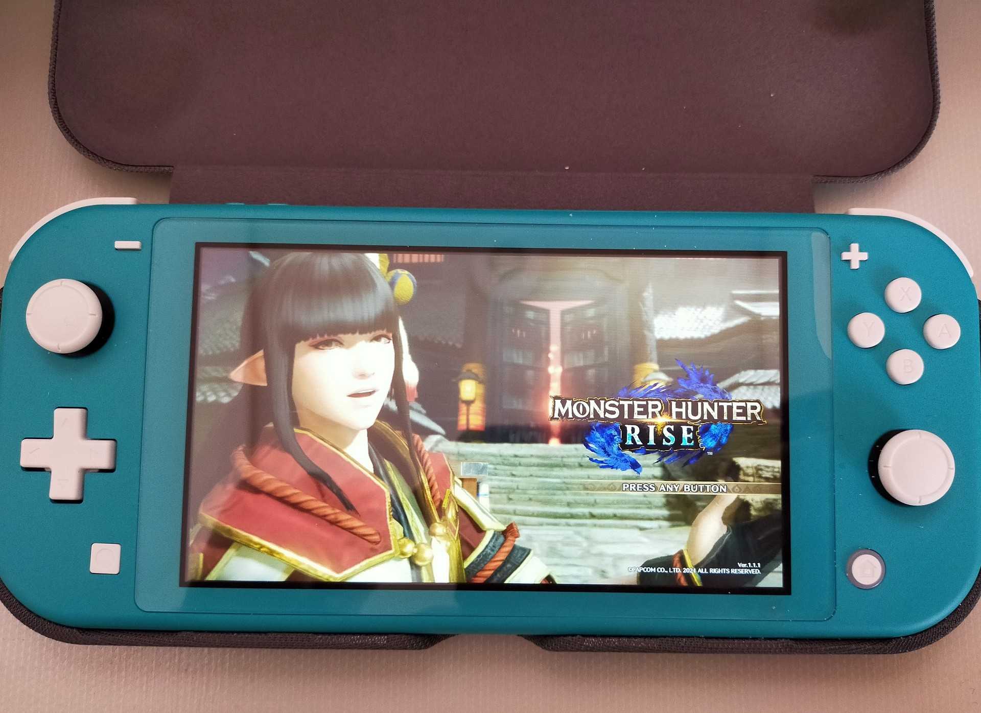 任天堂Switch ライト モンハンライズセット-