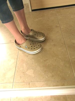 crocs.jpg