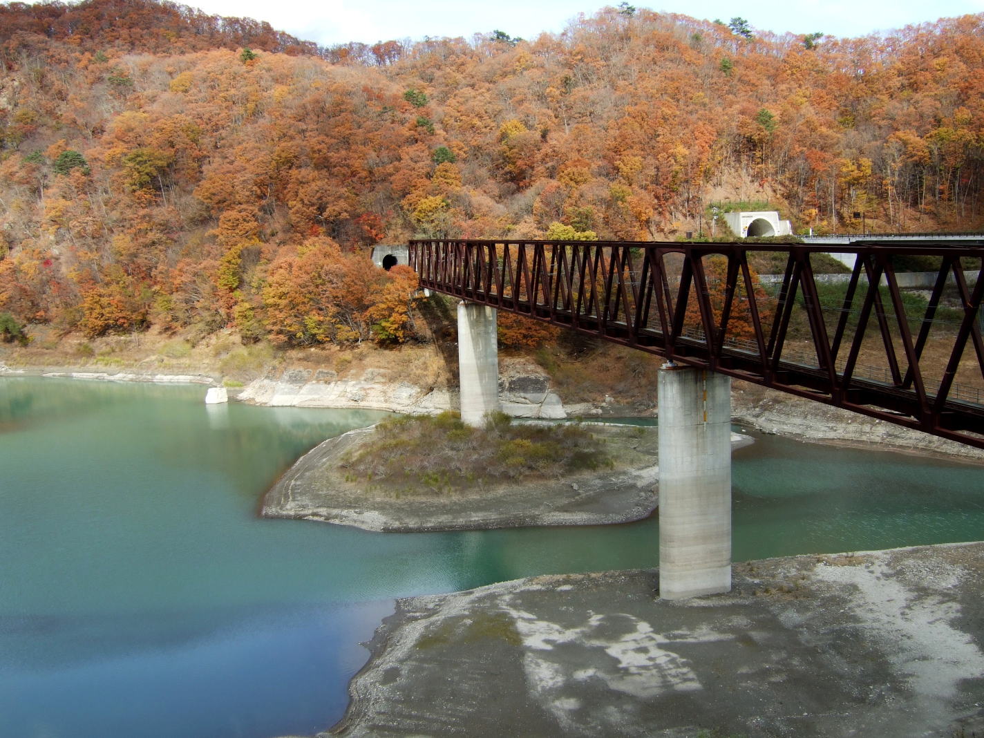 湯西川温泉駅から