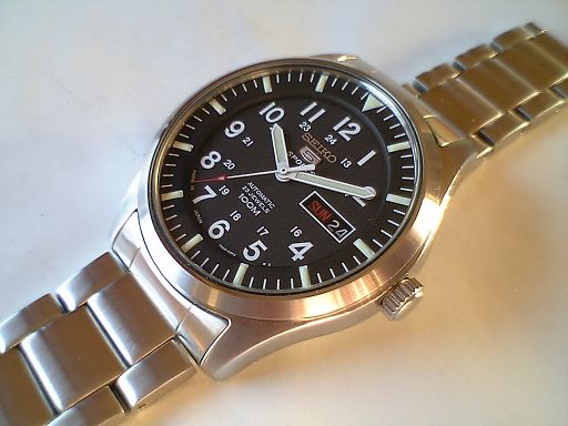 seiko 5 sport snzg13
