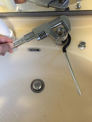 モーターレンチ　KF568　PZ110S　KVK　一条　洗面