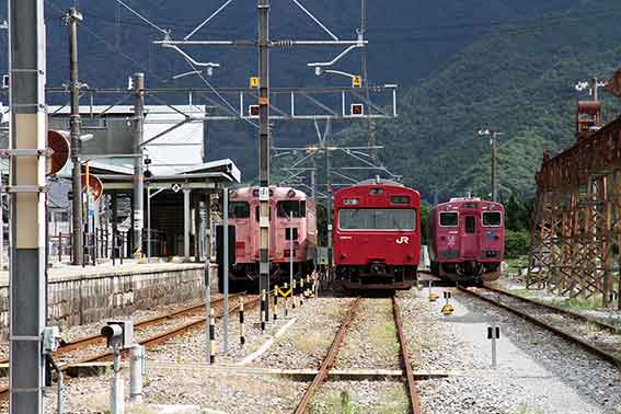 JR播但線「寺前駅」♪