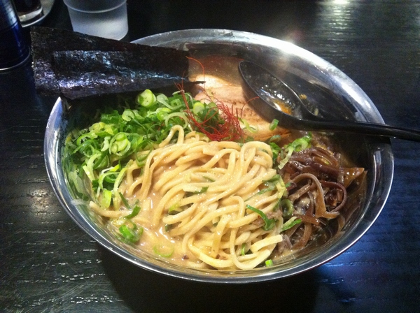 ヘルズキッチン　アルティメッ豚骨・久留米 麺