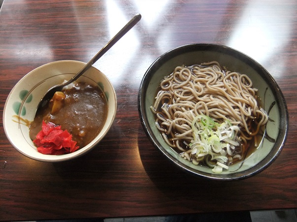 梅島１丁目・雪国の小カレー丼セット１