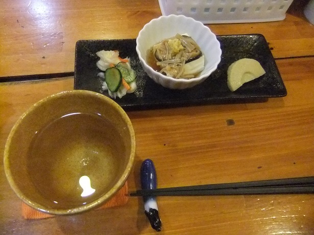 田舎子@八戸屋台村みろく横丁の焼酎(十割)とお通し